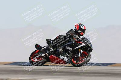 media/Dec-01-2025-Moto Forza (Mon) [[2daa91e15f]]/2-Intermediate Group/Session 2 Turn 9 Entry/